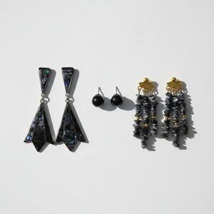 NWT Avon Navy Blue Goldtone Abalone Shell Earrings Studs Set